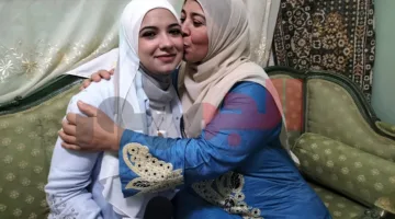 الطالبة نور تحرز المركز الثاني في دمياط بشهادة الدبلومات: حققت حلمي وسأواصل دراستي في كلية التجارة