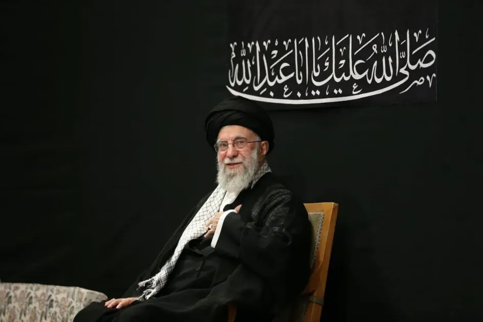 الظهور العلني الأول للمرشد الإيراني خامنئي منذ النزاع مع إسرائيل الظهور العلني الأول للمرشد الإيراني خامنئي منذ النزاع مع إسرائيل