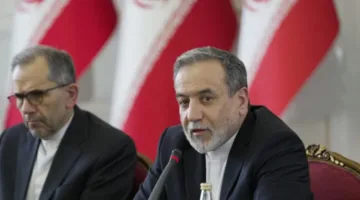 العودة إلى العقوبات تثير استياء إيران تجاه الترويكا الأوروبية: ‘عدم تقدير’
