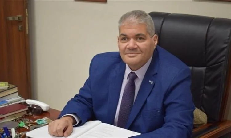 الفائز بجائزة النيل في العلوم .. ما هي إسهاماته في خدمة المجتمع؟
