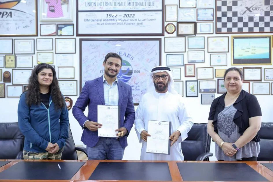 «الفجيرة البحري» يبرم اتفاقية تعاون مع «ويلوسيتي» في مجال اللياقة البدنية «الفجيرة البحري» يبرم اتفاقية تعاون مع «ويلوسيتي» في مجال اللياقة البدنية