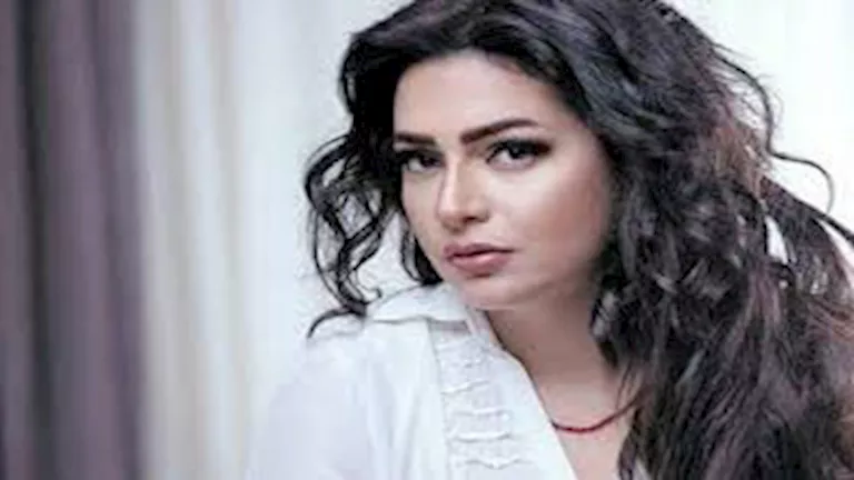 الفنانة دنيا المصري لفتت الأنظار بأحدث إطلالة لها على وسائل التواصل الاجتماعي.