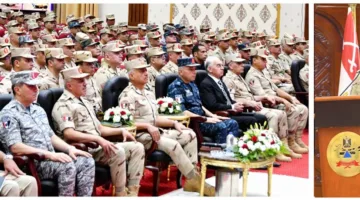 القائد العام في اجتماع مع عدد من قادة وضباط القوات المسلحة في المنطقة العسكرية الوسطى