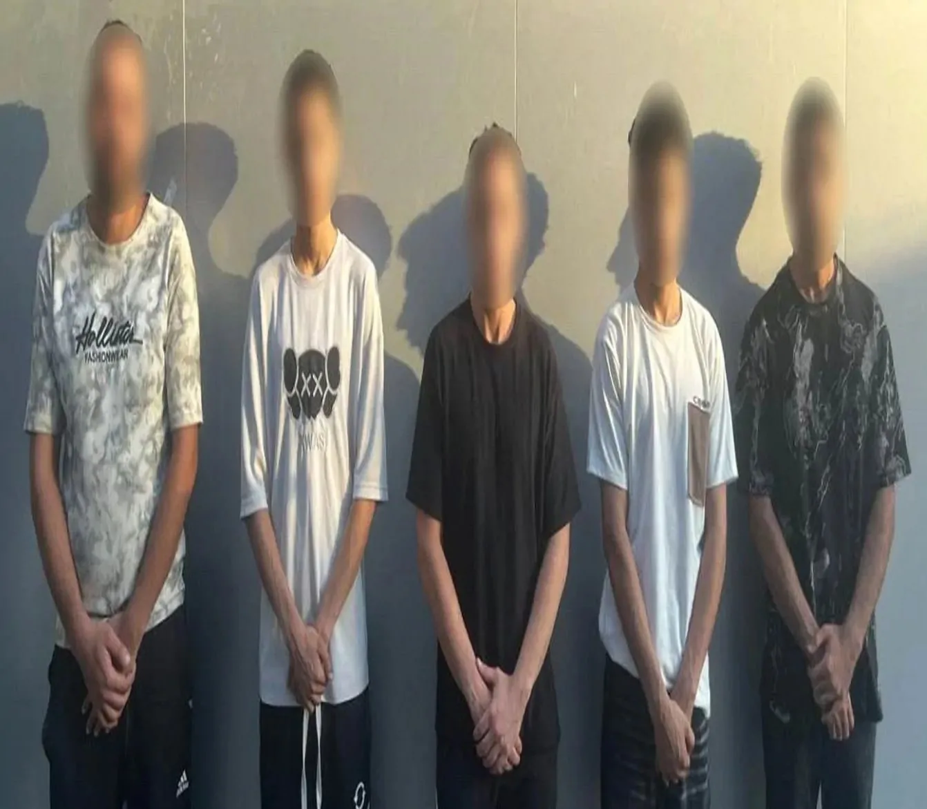 القبض على 5 مشتبه بهم وإطلاق سراح المختطف: وزارة الداخلية توضح تفاصيل احتجاز مندوب شركة وإجباره على توقيع إيصال أمانة في البساتين.