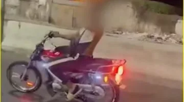 القبض على “فني سيارات” لقيادته دراجة نارية بشكل متهور في شوارع الإسكندرية