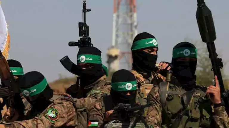 القسام يعلن عن استهداف القوات الإسرائيلية في شرق خانيونس القسام يعلن عن استهداف القوات الإسرائيلية في شرق خانيونس