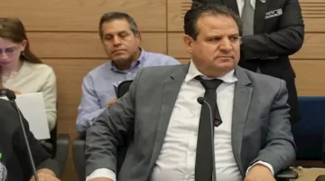 الكنيست يتعثر في إقصاء النائب أيمن عودة.. وعوده يرد: “أنا مستمر في العمل”
