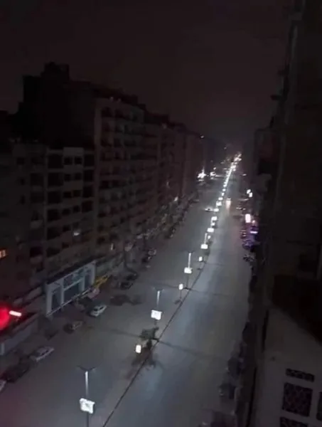 الكهرباء: تمكنا من إصلاح الكابل 2 ونجحنا في إعادة التيار الكهربائي إلى شبكة التوزيع في جزيرة الدهب.