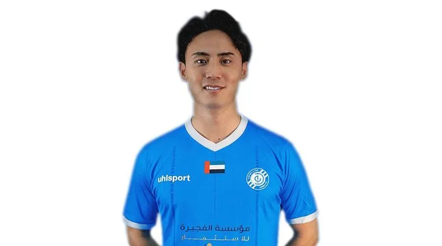 اللاعب الياباني تاكاشي.. الصفقة الثالثة عشر لنادي دبا