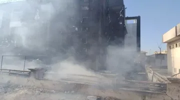 المبنى تحول إلى كومة من الرماد.. آخر ما تبقى من حريق مول دبي في الشيخ زا.