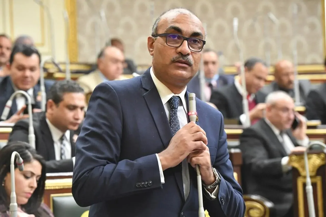 «المذنب لن يظهر بصورة جيدة».. إيهاب منصور يدعو لاستمرار اجتماعات “لجنة الاتصالات” لمناقشة أزمة سنترال رمسيس «المذنب لن يظهر بصورة جيدة».. إيهاب منصور يدعو لاستمرار اجتماعات “لجنة الاتصالات” لمناقشة أزمة سنترال رمسيس