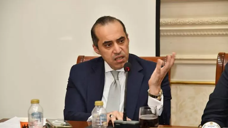 المستشار محمود فوزي: نظام البكالوريا الجديد يمثل إصلاحاً ينهي القلق من الثانويّة المستشار محمود فوزي: نظام البكالوريا الجديد يمثل إصلاحاً ينهي القلق من الثانويّة