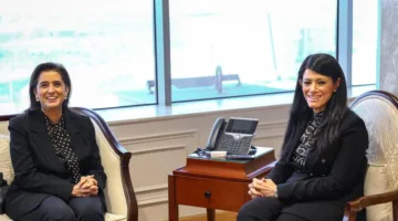 المشاط تناقش مع المدير الإقليمي لمنظمة الصحة العالمية تعزيز سياسات الرعاية الصحية