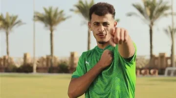 المصري البورسعيدي يعلن رسمياً تعاقده مع عمر الساعي، نجم الأهلي السابق