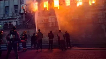 المصرية للاتصالات: استئناف خدمات الاتصال بأسرع وقت بعد حريق مركز رمسيس