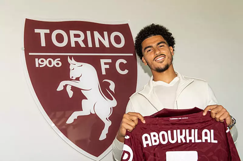 المغربي الـ47 في الكالتشيو.. أبو خلال ينتقل إلى تورينو المغربي الـ47 في الكالتشيو.. أبو خلال ينتقل إلى تورينو