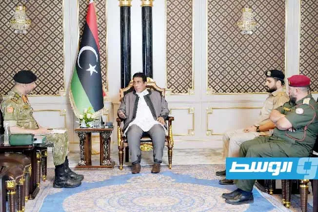 المنفي يناقش “الهدنة والاستعدادات العسكرية” لتعزيز وقف إطلاق النار في طرابلس المنفي يناقش “الهدنة والاستعدادات العسكرية” لتعزيز وقف إطلاق النار في طرابلس