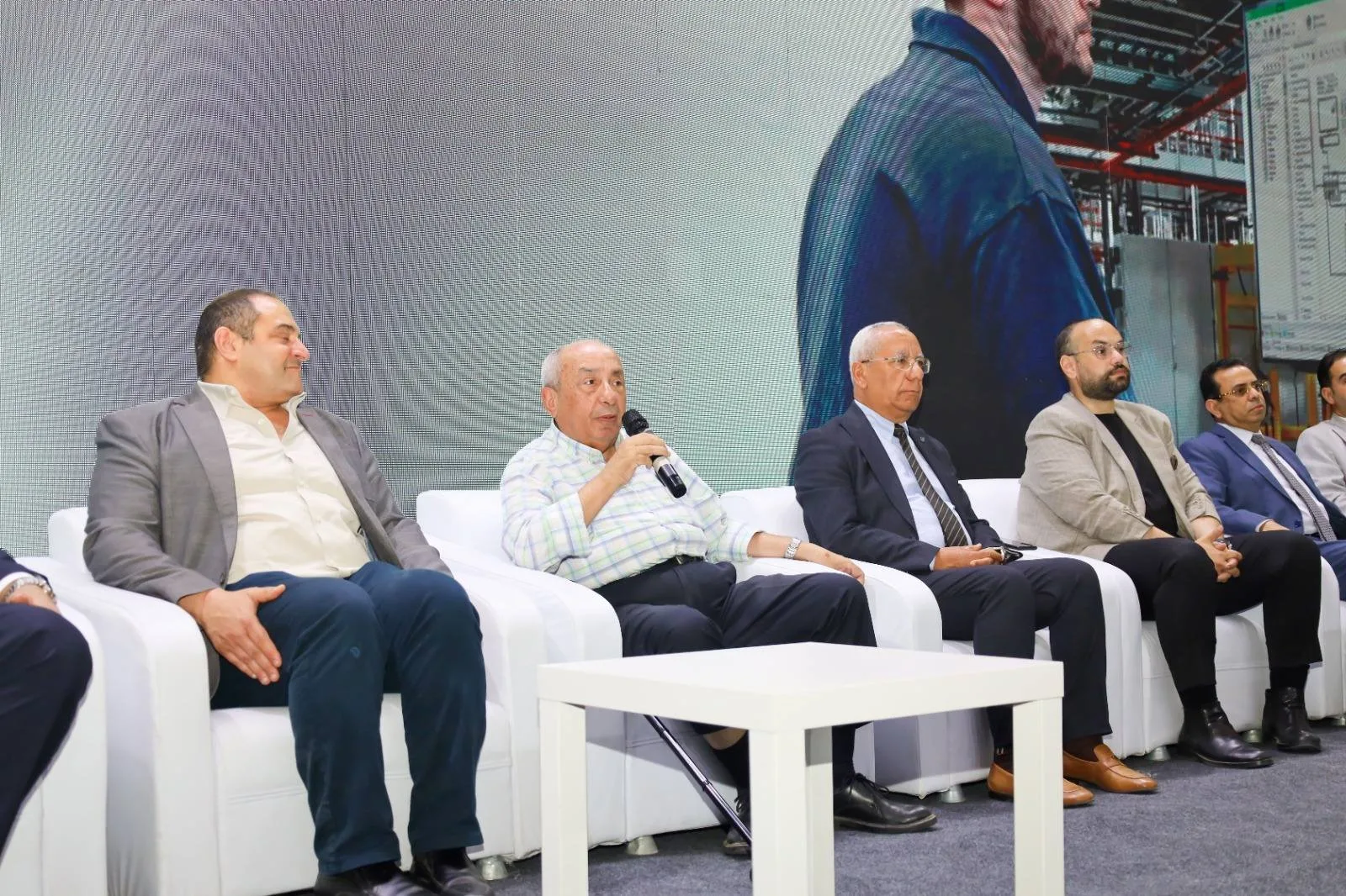 “المهندسون”: “لجنة الشباب” تنظم فعالية “اطلق مشروعك مع شنايدر إلكتريك” بالتعاون مع جامعة الطاقة وشركة شنايدر إلكتريك.
