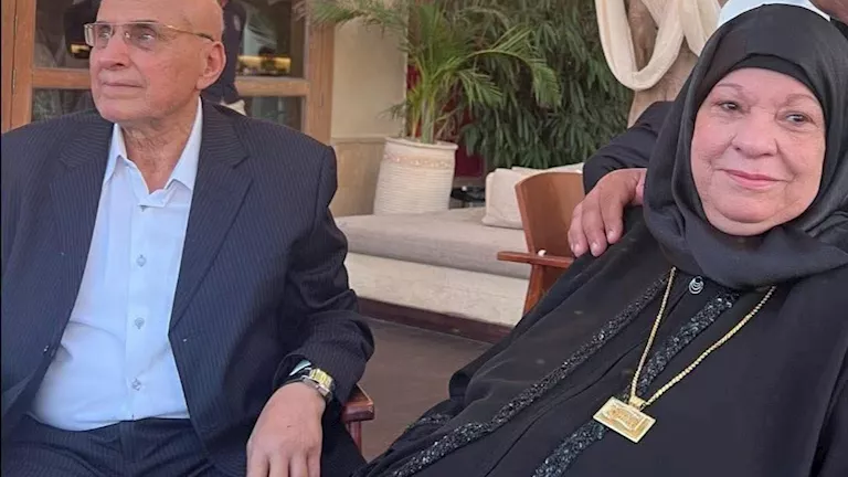 الموت لم يفرق بينهما: امرأة تذهب إلى زوجها بعد 3 ساعات من وفاته في بورسعيد الموت لم يفرق بينهما: امرأة تذهب إلى زوجها بعد 3 ساعات من وفاته في بورسعيد