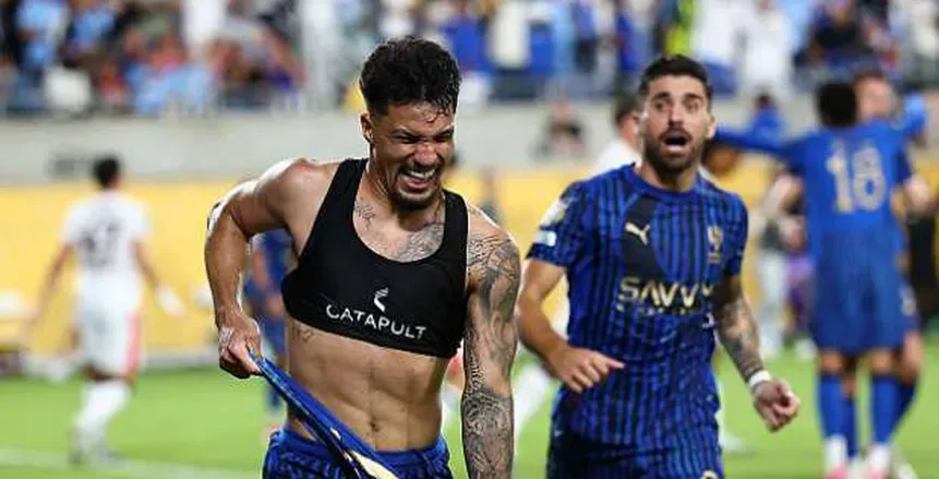 النشرة الرياضية: تأهل تاريخي للهلال، أزمة وسام في الأهلي، والزمالك ينجح في إتمام صفقة فاركو.