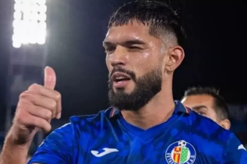 النصر السعودي يسعى للتعاقد مع مدافع خيتافي لتعويض الرحيل المحتمل للابورت النصر السعودي يسعى للتعاقد مع مدافع خيتافي لتعويض الرحيل المحتمل للابورت