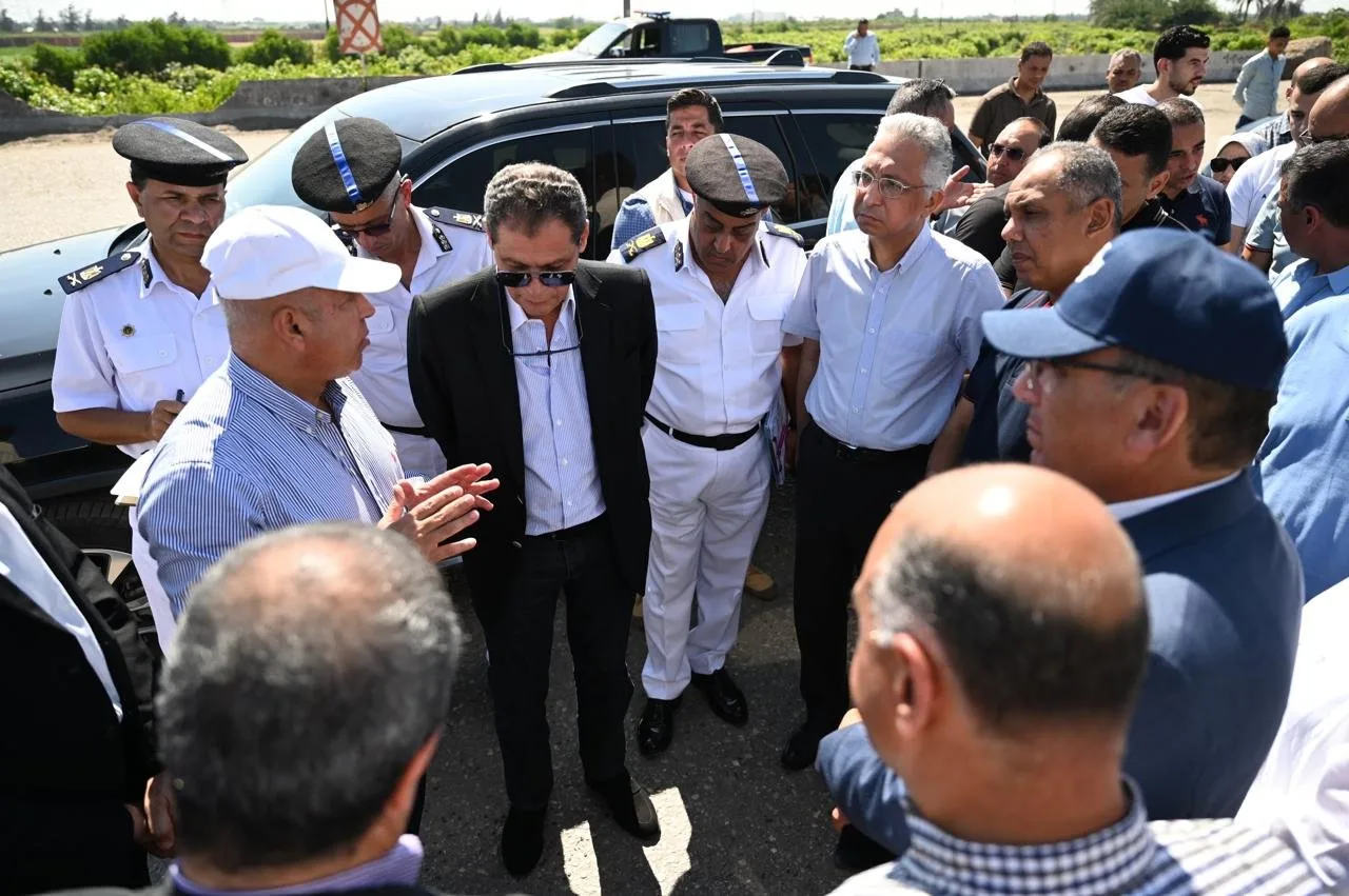 “النقل” : إغلاق مؤقت كلي للاتجاه من تقاطع الإقليمي مع الإسكندرية الصحراوي حتى تقاطع الإقليمي مع طريق السويس الصحراوي لمدة أسبوع. “النقل” : إغلاق مؤقت كلي للاتجاه من تقاطع الإقليمي مع الإسكندرية الصحراوي حتى تقاطع الإقليمي مع طريق السويس الصحراوي لمدة أسبوع.