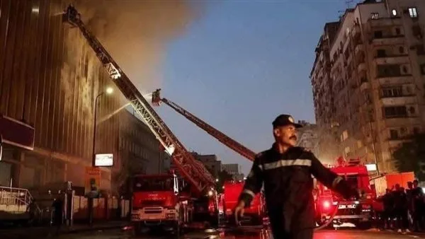 النيابة العامة تكلف خبراء الأدلة الجنائية بجمع آثار حريق سنترال رمسيس لفحصها النيابة العامة تكلف خبراء الأدلة الجنائية بجمع آثار حريق سنترال رمسيس لفحصها