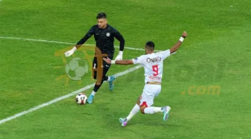 الهاني سليمان: الأهلي ليس مضمونًا حتى في غرف الملابس.. والزمالك قد يتخلى أحيانًا “عن الفرصة”.