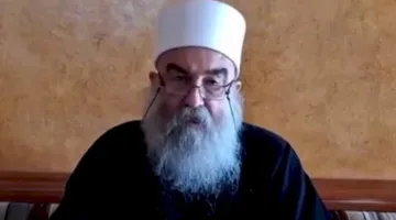 الهجري يوجه اتهامات للشرع بترؤس حكومة تكفيرية