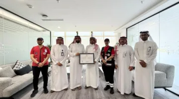 الهلال الأحمر يحصل على شهادة مطابقة معايير السلامة الإسعافية للتخصصات الصحية في جدة