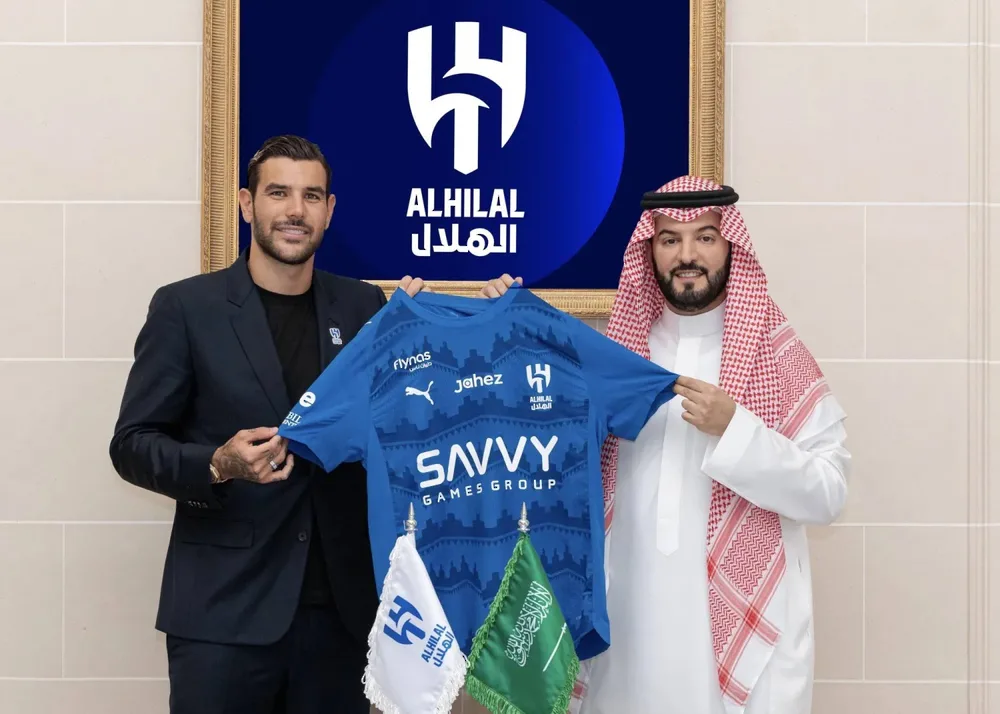 الهلال السعودي يعلن عن صفقة جديدة مع اللاعب الفرنسي ثيو هيرنانديز لمدة ثلاث سنوات الهلال السعودي يعلن عن صفقة جديدة مع اللاعب الفرنسي ثيو هيرنانديز لمدة ثلاث سنوات