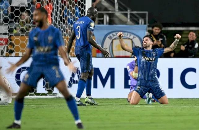 الهلال يُحدث مفاجأة بإخراج مانشستر سيتي ويتأهل إلى ربع النهائي الهلال يُحدث مفاجأة بإخراج مانشستر سيتي ويتأهل إلى ربع النهائي
