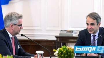 اليونان تطلب مساعدة أوروبا لوقف تدفق المهاجرين من شرق ليبيا