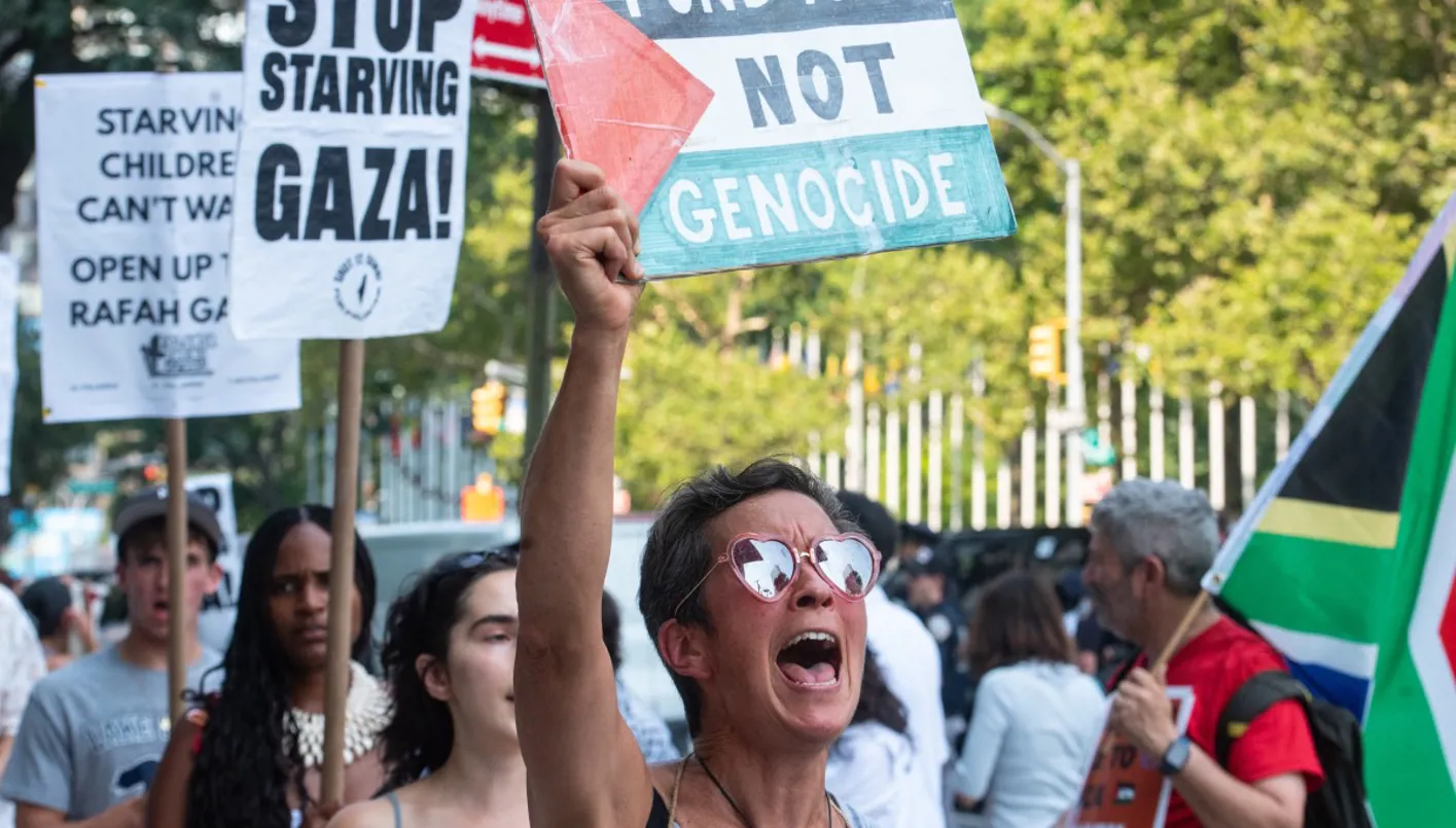 انضمام بريطانيا إلى قائمة الدول المعترفة بفلسطين يضع إسرائيل في مواجهة “شتاء دبلوماسي قارس”. انضمام بريطانيا إلى قائمة الدول المعترفة بفلسطين يضع إسرائيل في مواجهة “شتاء دبلوماسي قارس”.