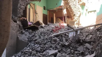 انهيار مبنى جديد في شبرا مصر وإخلاء مبنى آخر.. التفاصيل الكاملة