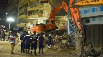 انهيار مبنى في منطقة مصر القديمة
