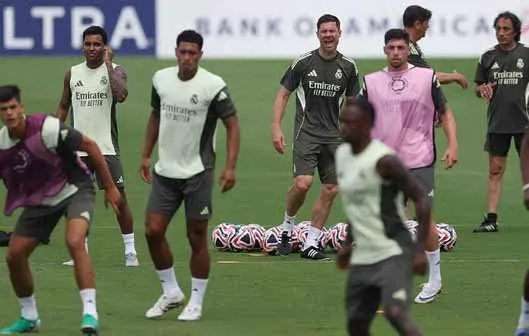 باريس سان جيرمان يهدف للتعاقد مع نجم ريال مدريد باريس سان جيرمان يهدف للتعاقد مع نجم ريال مدريد