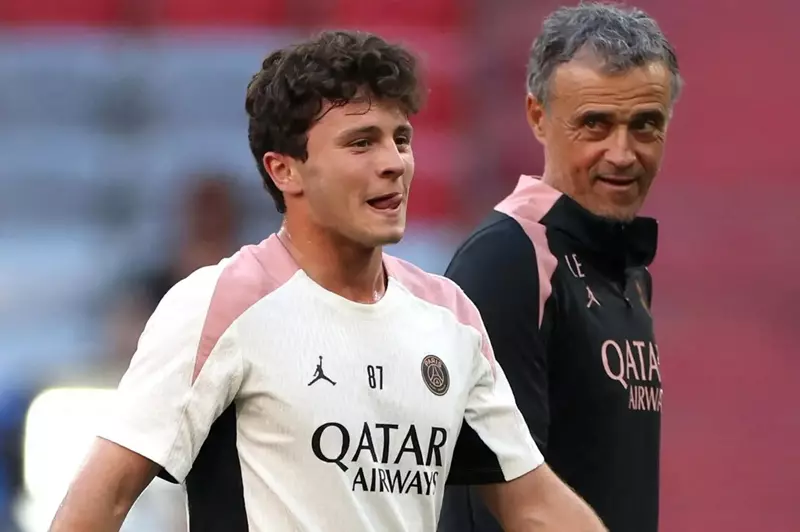 باريس وتوتنهام: ما هي أسباب أحقية جواو نيفيز في اللعب بالسوبر الأوروبي؟ باريس وتوتنهام: ما هي أسباب أحقية جواو نيفيز في اللعب بالسوبر الأوروبي؟