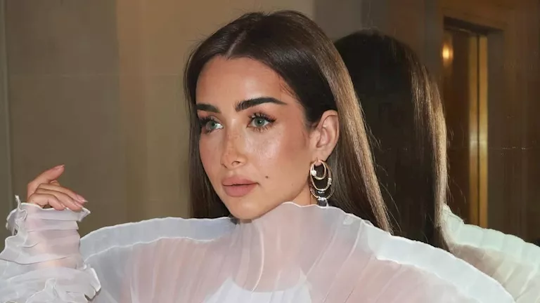 باستخدام إطلالات جريئة.. هنا الزاهد تبرز مظهرين مميزين والجمهور يثني عليها (صور) باستخدام إطلالات جريئة.. هنا الزاهد تبرز مظهرين مميزين والجمهور يثني عليها (صور)