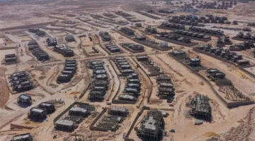 بالصور: قائمة بأسماء الشركات التي أوقفت تعاملاتها في مجال الإسكان على أراضيها بالساحل الشمالي