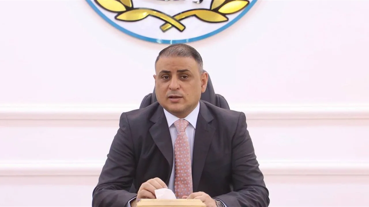 بالوثائق.. 54 نائبا يجمعون التوقيعات لإقالة محافظ واسط بالوثائق.. 54 نائبا يجمعون التوقيعات لإقالة محافظ واسط