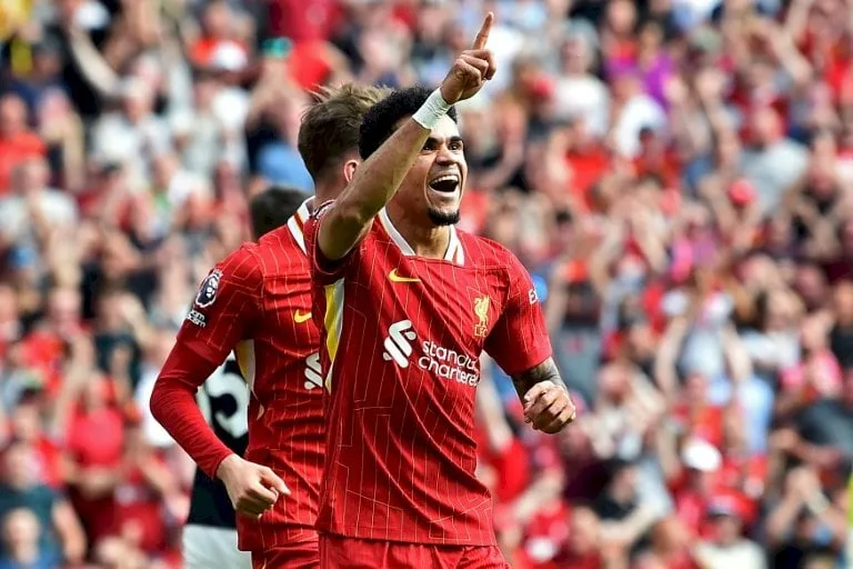 بايرن ميونيخ يضم لويس دياس من ليفربول بعقد يمتد حتى عام 2029 بايرن ميونيخ يضم لويس دياس من ليفربول بعقد يمتد حتى عام 2029