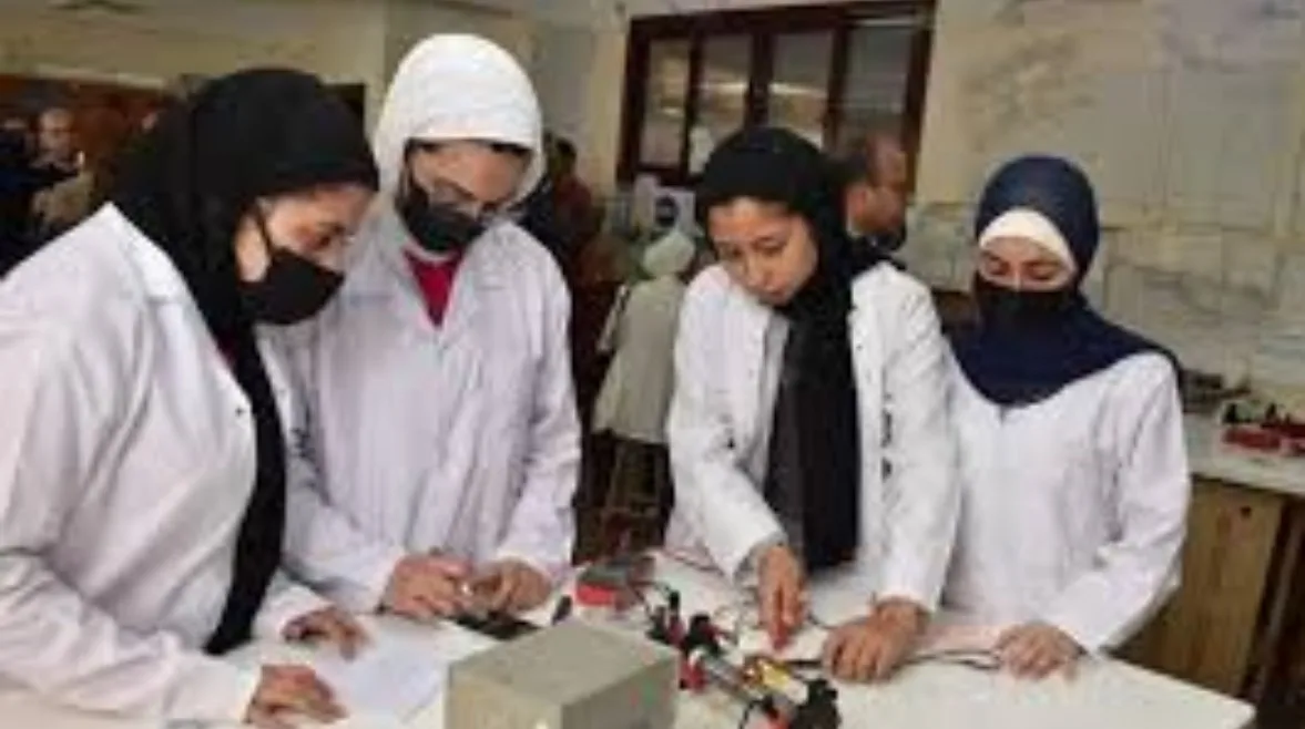 بدء استقبال الطلبات للالتحاق بمدارس المتفوقين STEM للسنة الدراسية 2025-2026 بدء استقبال الطلبات للالتحاق بمدارس المتفوقين STEM للسنة الدراسية 2025-2026
