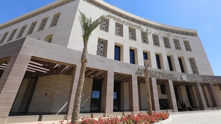 بدء استقبال طلبات التحويل إلى المدارس الدولية الرسمية حتى 15 أغسطس 2025.. اكتشف التفاصيل