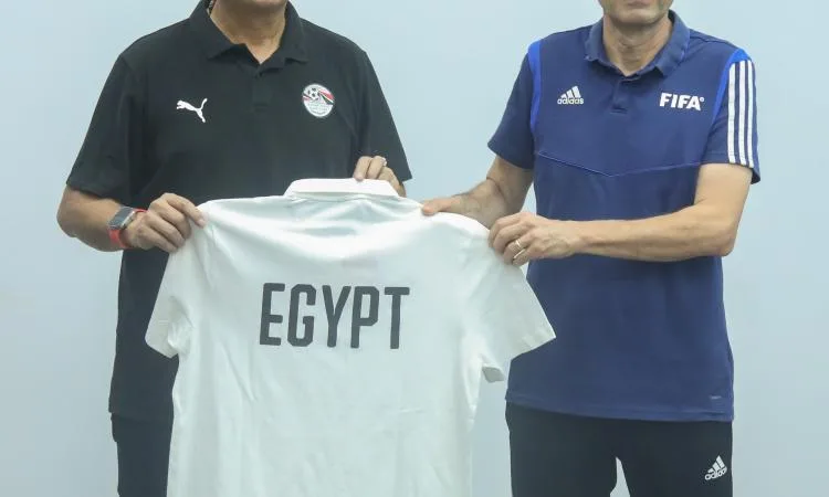 بدء المرحلة الثالثة من معسكر تدريب حكام تكنولوجيا حكم الفيديو بحضور أوسكار رويز