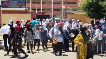 بدء امتحانات التفاضل والتكامل لطلبة النظام القديم