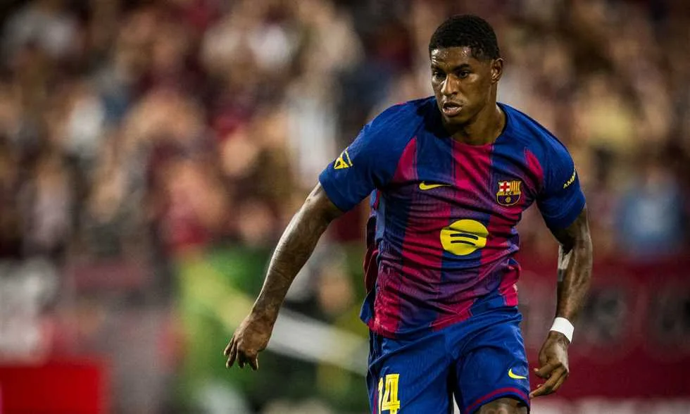 برشلونة يبدأ مبارياته الودية بفوز كبير على فيسيل بفضل الصفقة الجديدة يامال بثلاثية. برشلونة يبدأ مبارياته الودية بفوز كبير على فيسيل بفضل الصفقة الجديدة يامال بثلاثية.