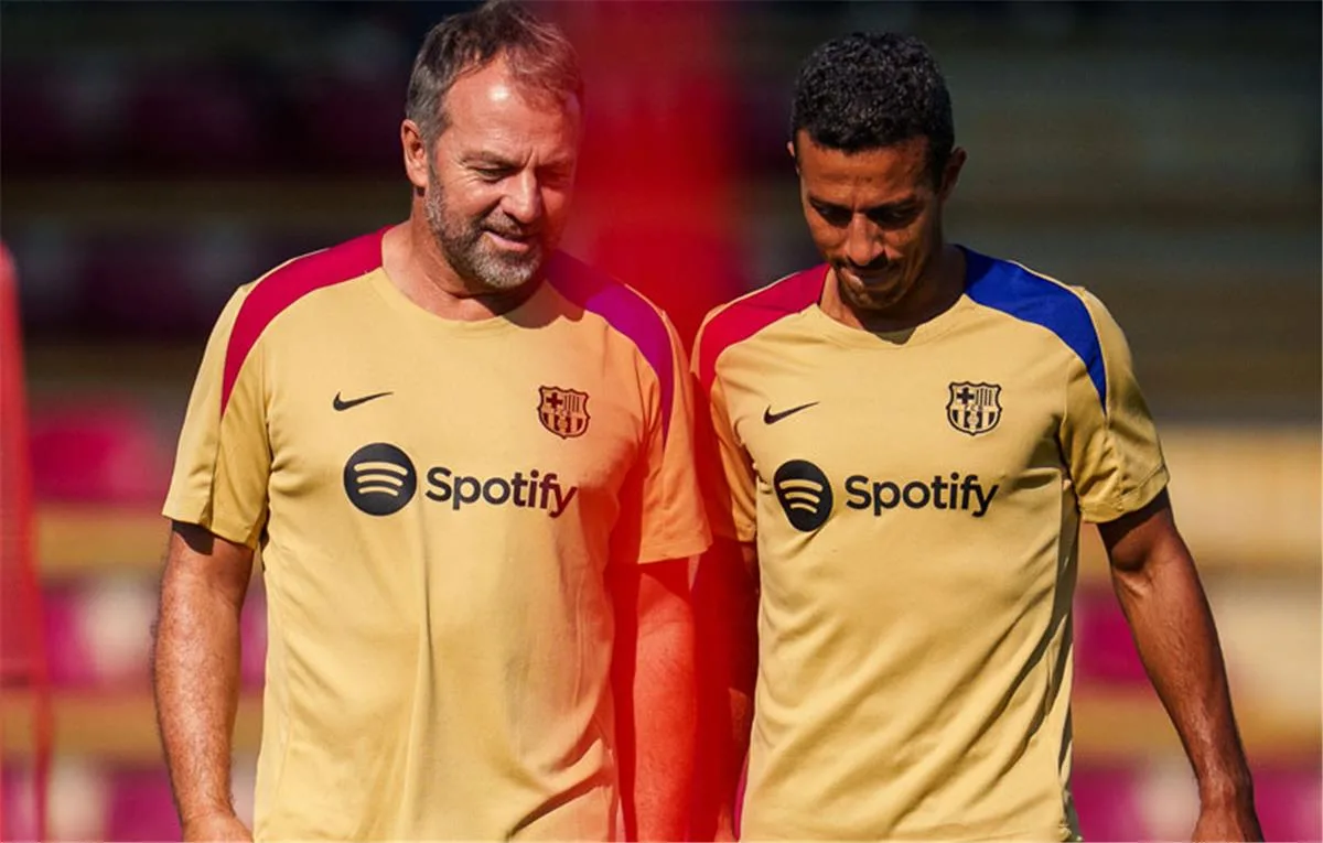 برشلونة يتخذ قراراً بشأن عودة تياجو ألكانتارا إلى فريق فليك برشلونة يتخذ قراراً بشأن عودة تياجو ألكانتارا إلى فريق فليك