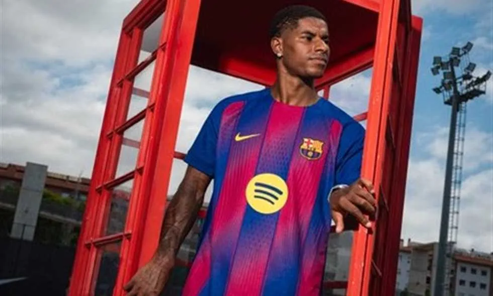 برشلونة يتعاقد مع راشفورد ويختار الرقم الذي ارتداه كرويف وهنري برشلونة يتعاقد مع راشفورد ويختار الرقم الذي ارتداه كرويف وهنري