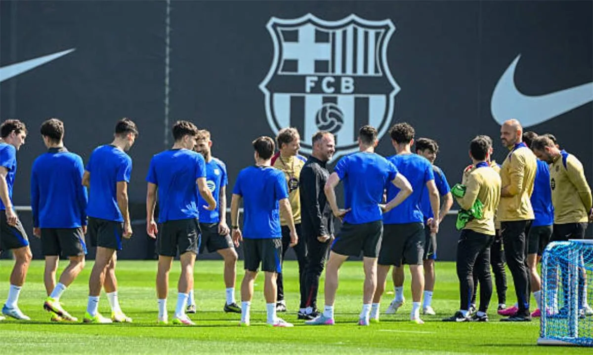 برشلونة يرفض عرض فالنسيا لضم لاعبه ويحدد شرطًا واحدًا لانتقاله.